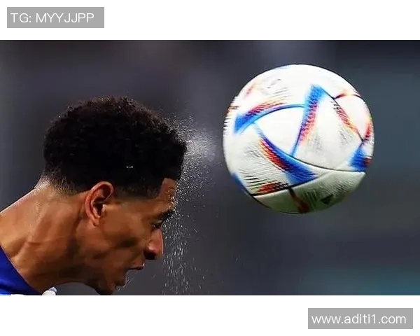 男孩因偶像崇拜拒绝与足球明星握手引发热议背后的故事