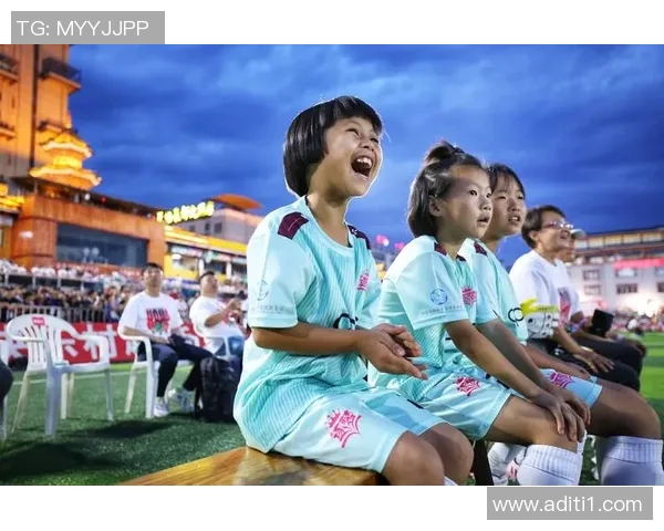 足球明星之女小七的成长故事与梦想追逐之旅