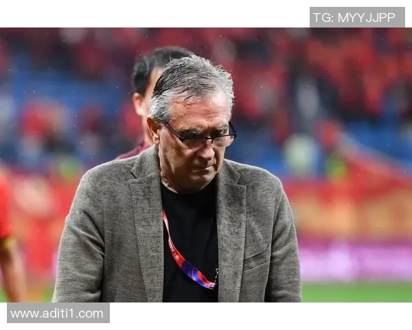 春季足球盛事中的明星球员盘点与表现分析