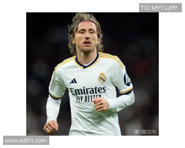 足球明星与演员的职业特点与生活方式的深度对比分析